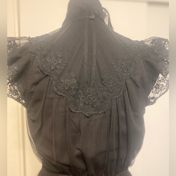 ALLSAINTS
Lace-Trim Azura black Dress classic old money gossip girl 4 - Picture 16 of 16